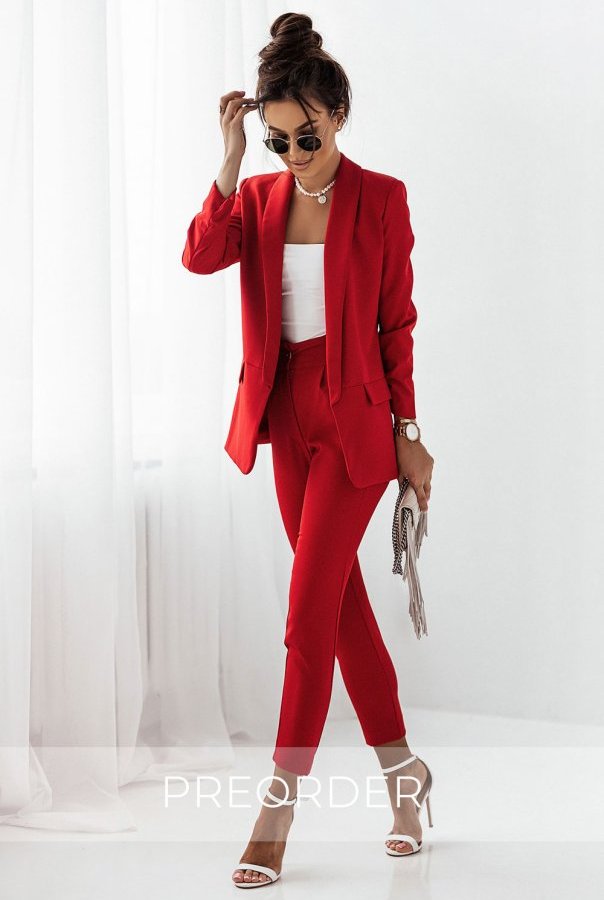 czerwony garnitur damski